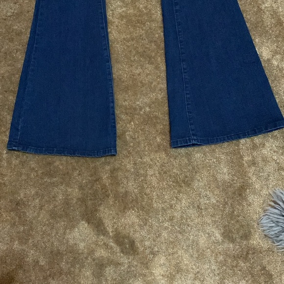 Jeans - Picture 3 of 5